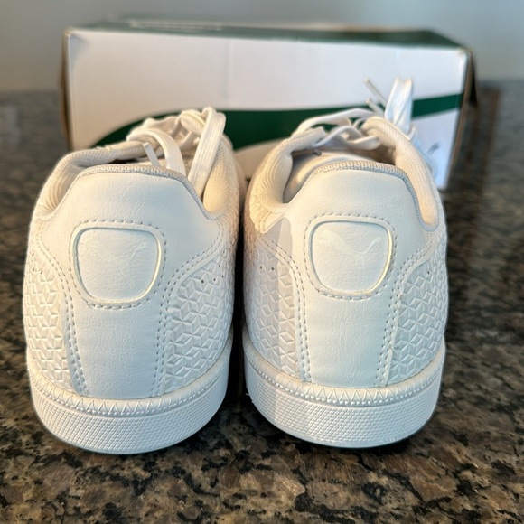 Puma match embossed white sneaker NIB 8.5 - Picture 4 of 7